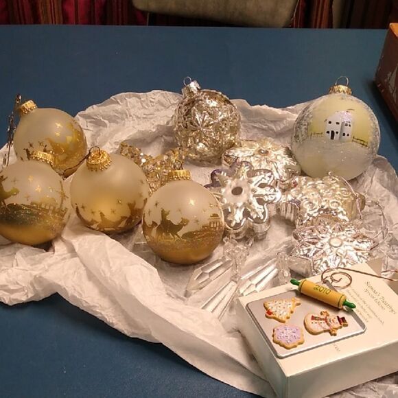 Vintage & Artisan Gold and Silver Holiday Ornaments Group Cottagecore - Picture 1 of 10